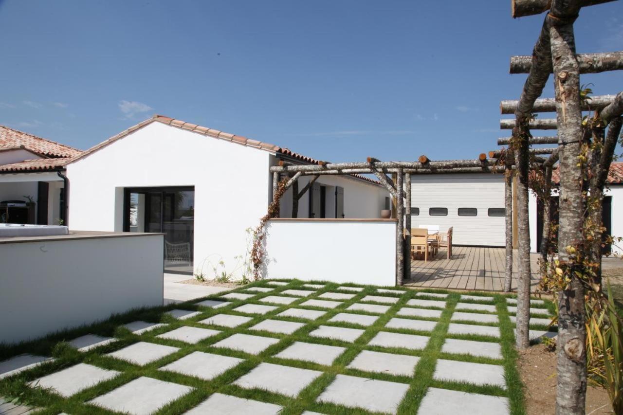 Le Plomb Villa La Sardane B&B מראה חיצוני תמונה